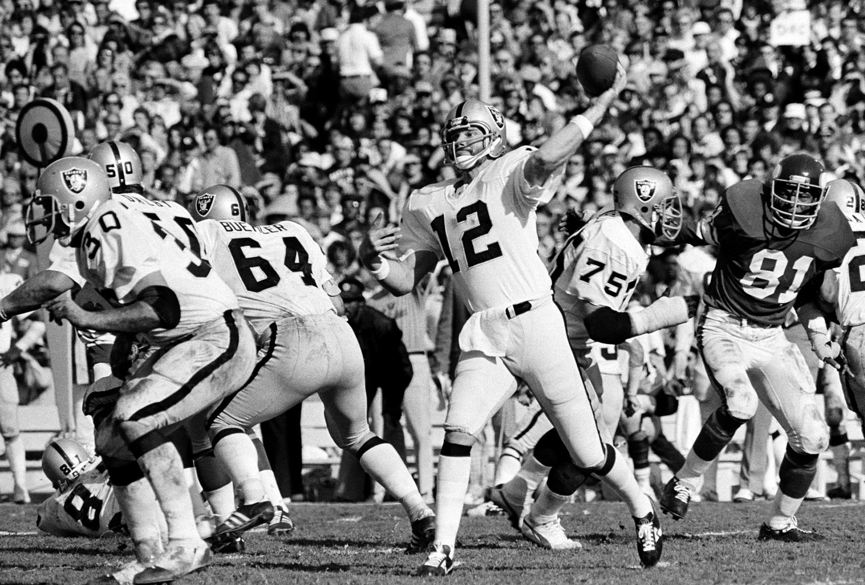XI Super Bowl (1977)